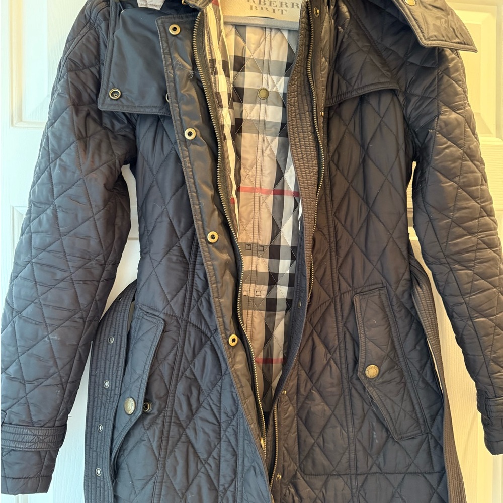 Burberry Quilted Jacket in black